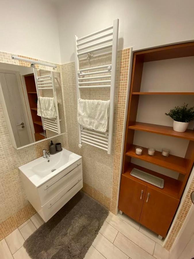 Chill Apartman Miskolc Ngoại thất bức ảnh