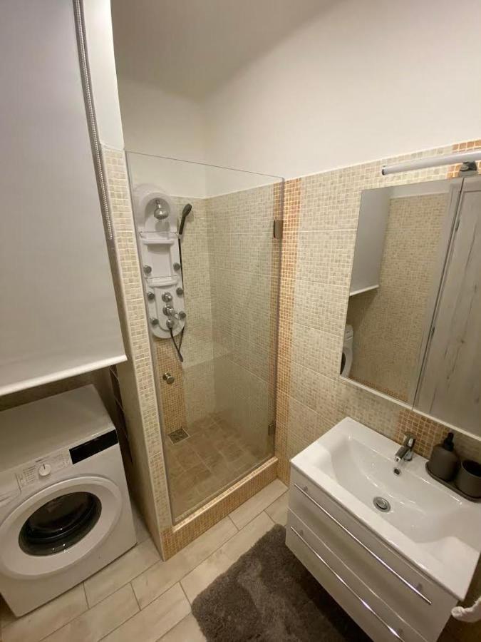 Chill Apartman Miskolc Ngoại thất bức ảnh